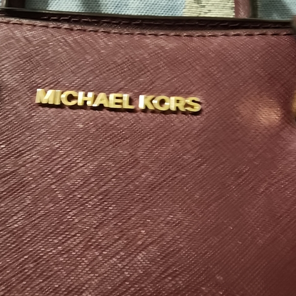 MICHAEL KORS LEATHER SHOULDER CROSSBODY BAG - Picture 2 of 10